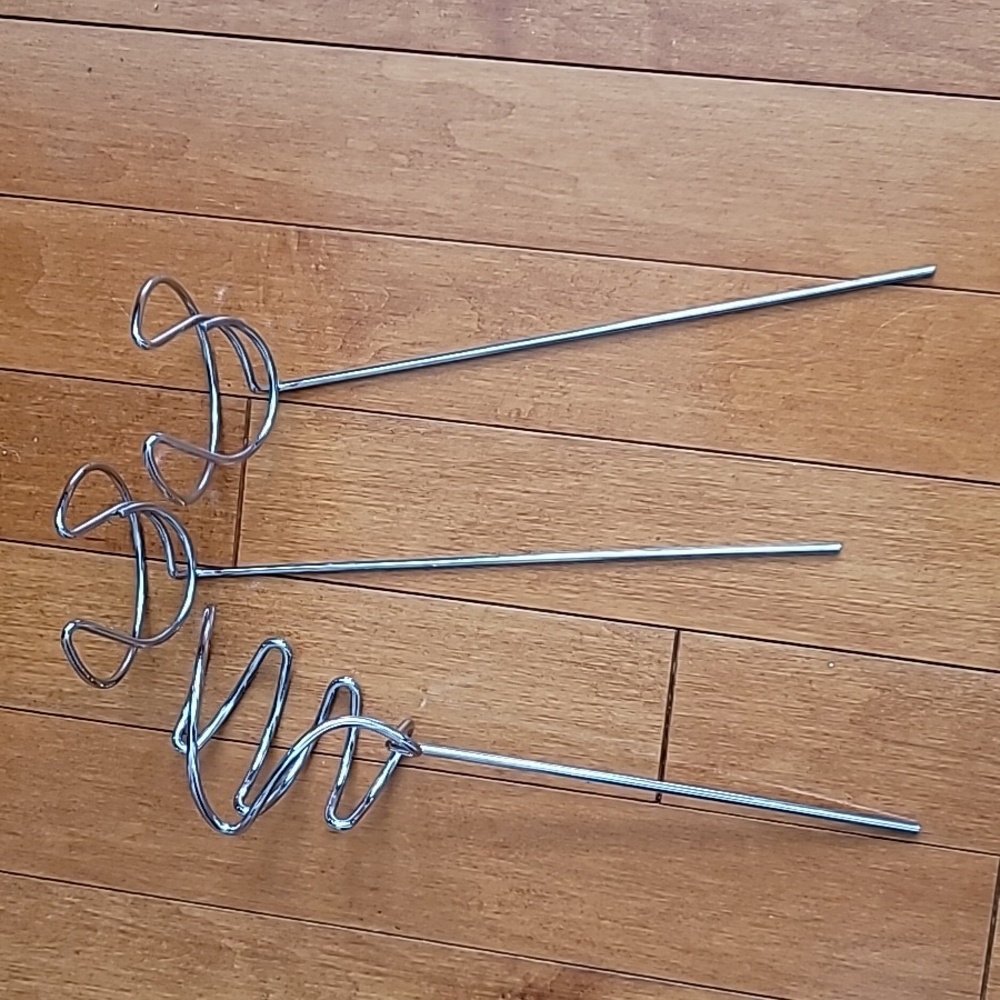 Wine Bottle & 2 Cup stakes Holder Rack - Adjustable Height